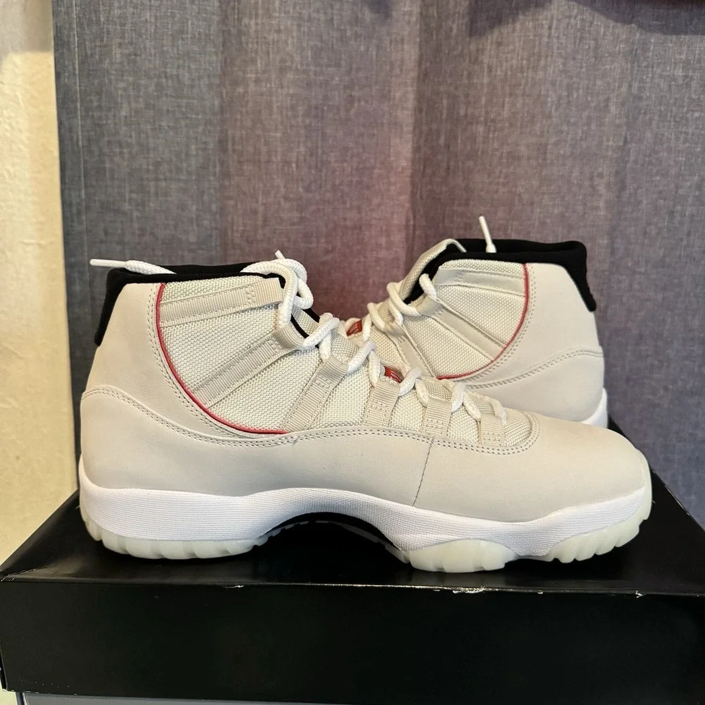 Air Jordan 11 Retro Platinum Tint (2018)‎ Size: 10.5